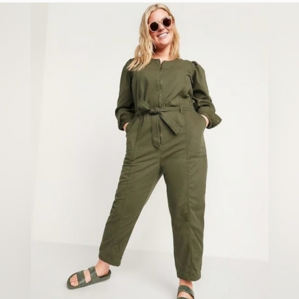 Old Navy Army Green Jumpsuit Sz M